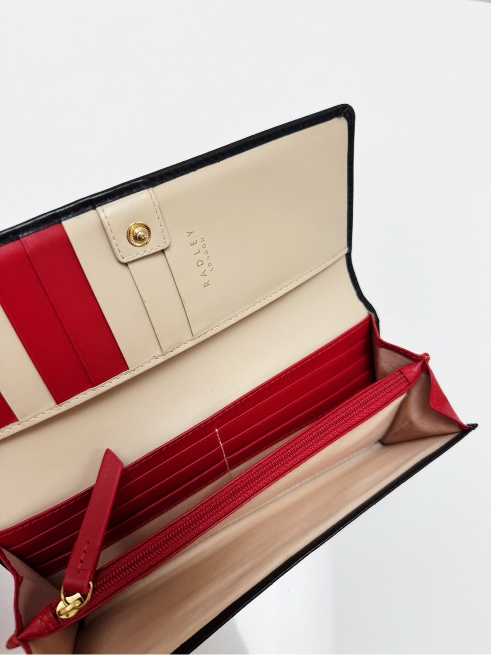 Radley London - Heritage Large Flapover Black Wallet - Picture 4 of 5